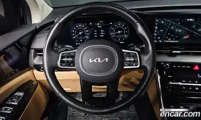 Kia Canival 2023 3.5 Автомат в Москве № 21220, миниатюра 4