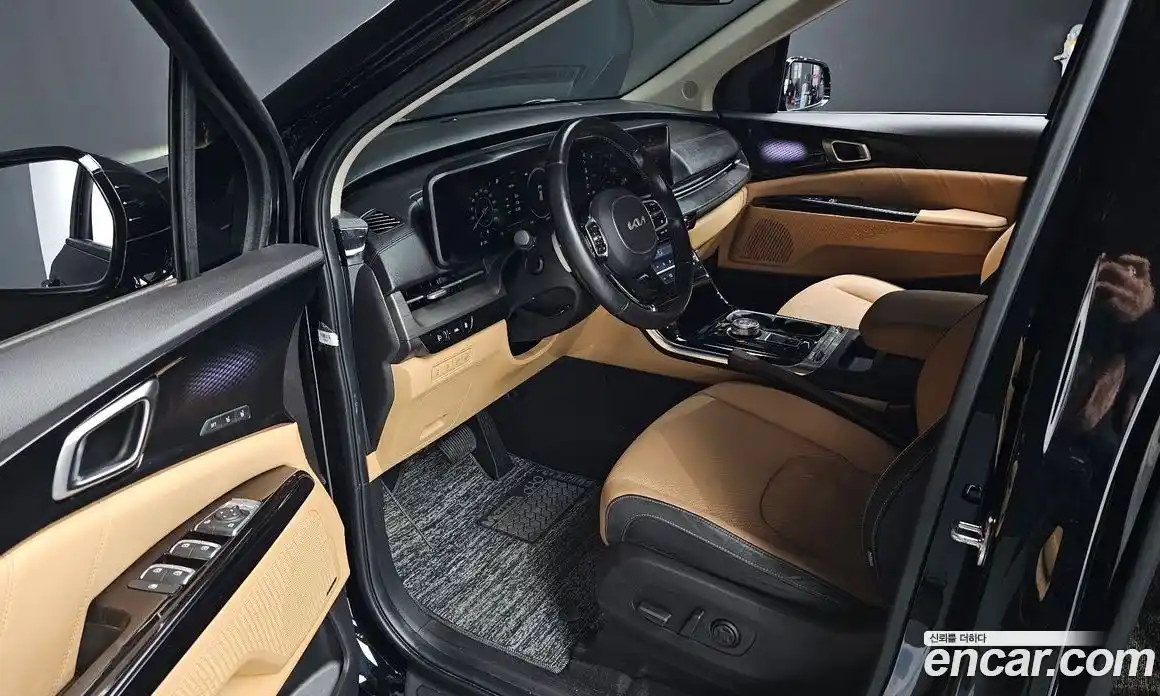 Kia Canival 2023 3.5 Автомат в Москве № 21220, фото 5