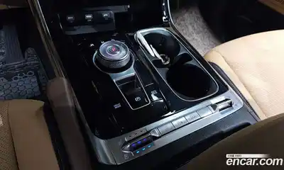 Kia Canival 2023 3.5 Автомат в Москве № 21220, миниатюра 10