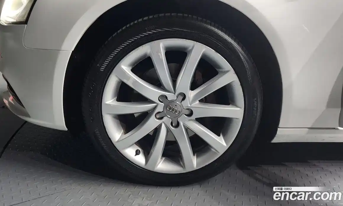 Audi A4 2013 2.0 Автомат в Москве № 212535, фото 17