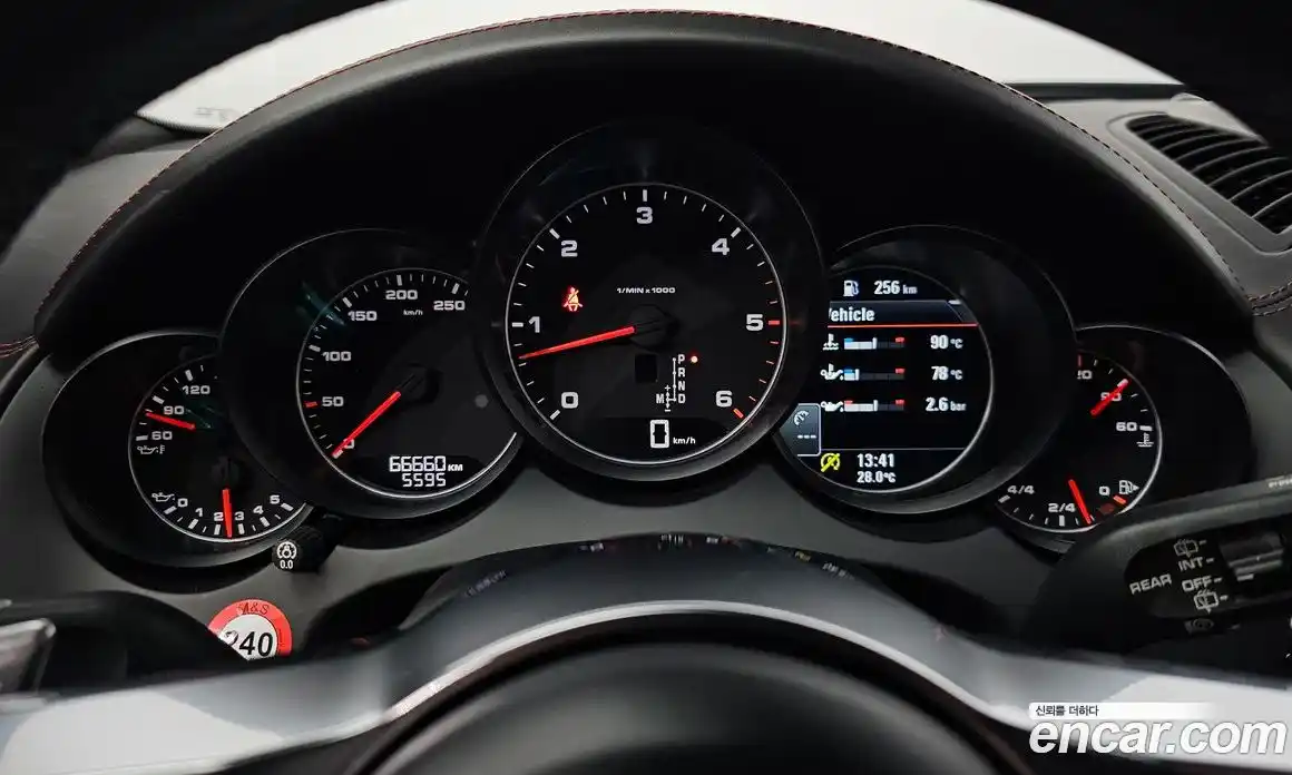 Porsche Cayenne 2017 3.0 Автомат в Москве № 213241, фото 12