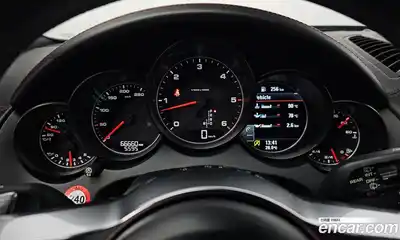 Porsche Cayenne 2017 3.0 Автомат в Москве № 213241, миниатюра 12