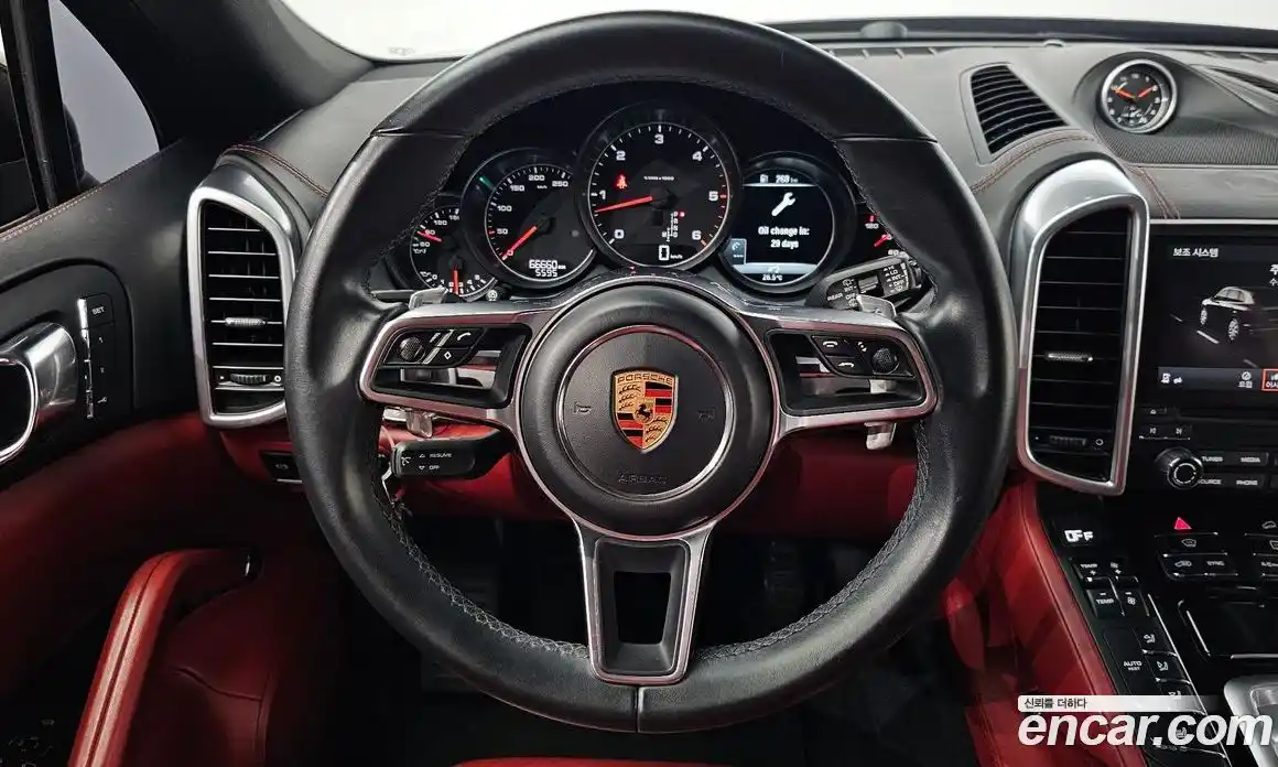 Porsche Cayenne 2017 3.0 Автомат в Москве № 213241, фото 16