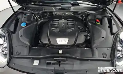 Porsche Cayenne 2017 3.0 Автомат в Москве № 213241, миниатюра 3