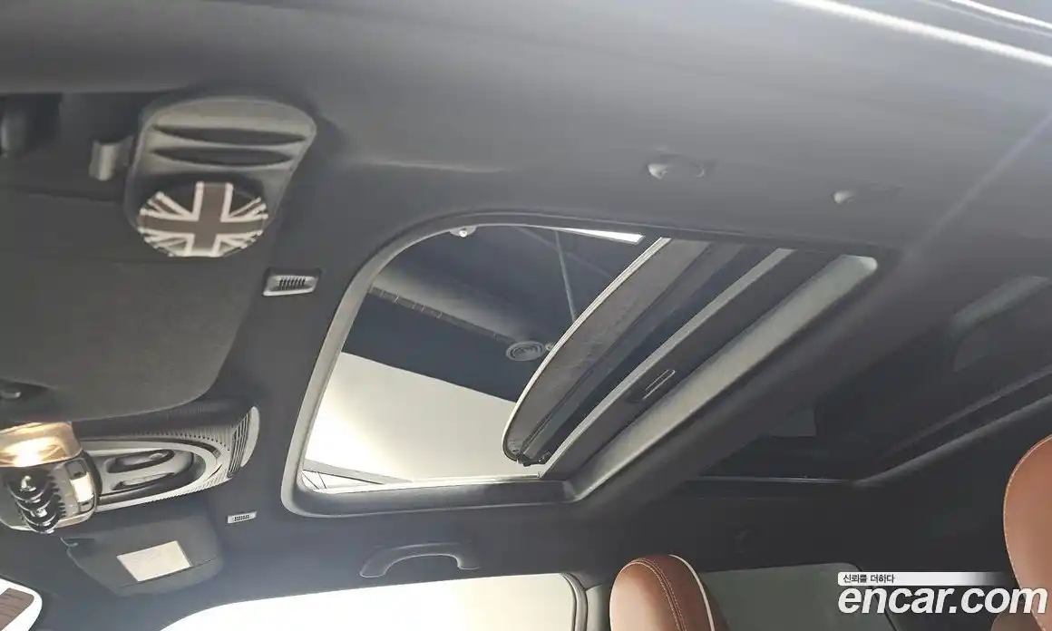 Mini Cooper 2022 1.5 Автомат в Москве № 214112, фото 14