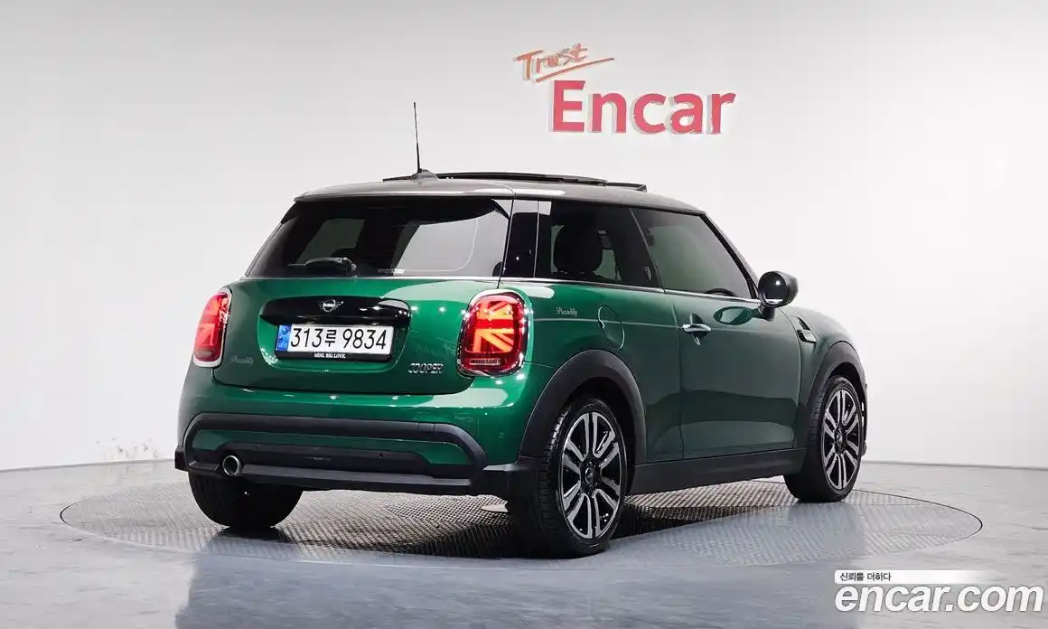 Mini Cooper 2022 1.5 Автомат в Москве № 214112, фото 8