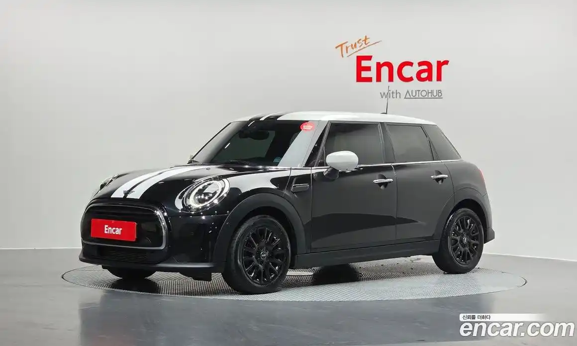 Mini Cooper 2024 1.5 Автомат в Москве № 214149, фото 16