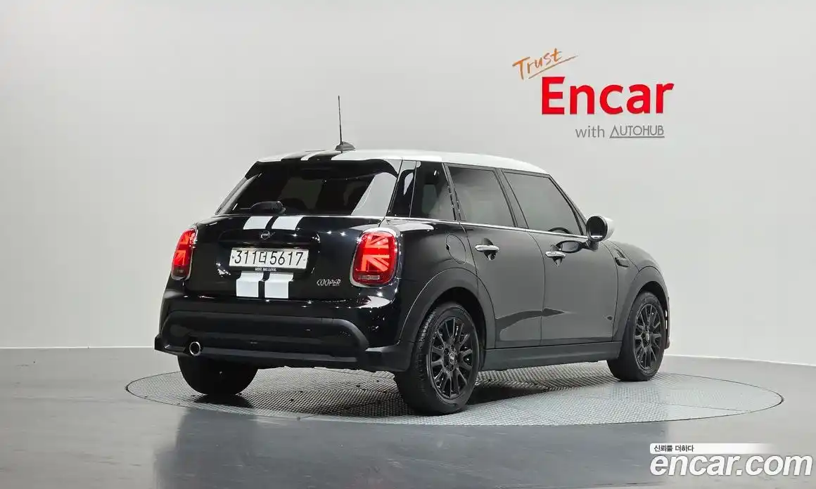 Mini Cooper 2024 1.5 Автомат в Москве № 214149, фото 8