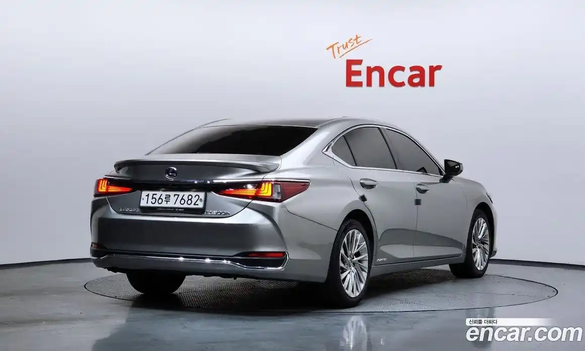 Lexus ES 2020 2.5 Автомат в Москве № 214671, фото 16