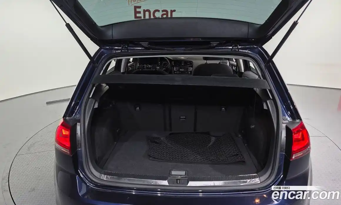 Volkswagen Golf 2015 2.0 Автомат в Москве № 215335, фото 7