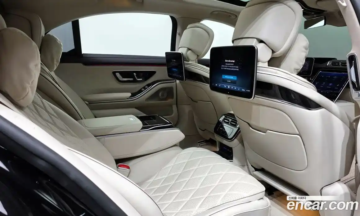 Mercedes-Benz S-Class 2023 3.0 Автомат в Москве № 221235, фото 17