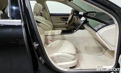 Mercedes-Benz S-Class 2023 3.0 Автомат в Москве № 221235, миниатюра 3