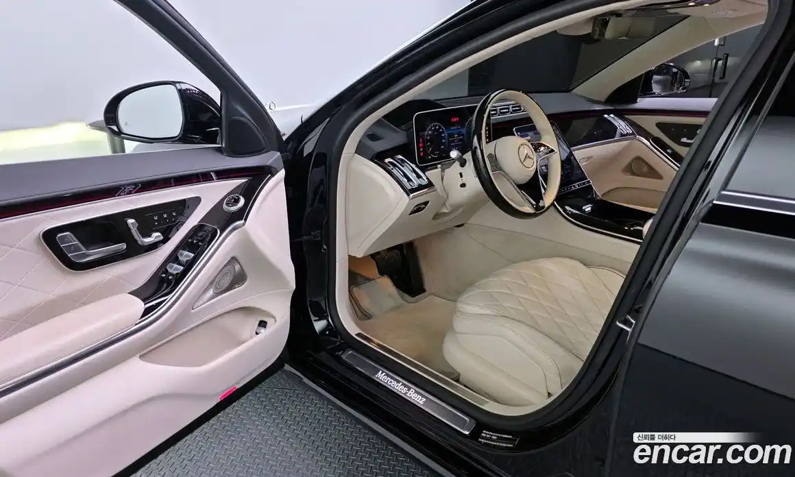 Mercedes-Benz S-Class 2023 3.0 Автомат в Москве № 221235, фото 7