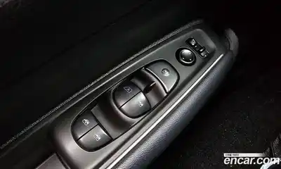 Renault QM6 2020 2.0 Автомат в Москве № 226001, миниатюра 4