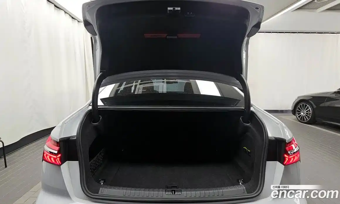 Audi A6 2021 2.0 Автомат в Москве № 229677, фото 13