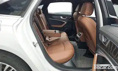 Audi A6 2021 2.0 Автомат в Москве № 229677, миниатюра 2