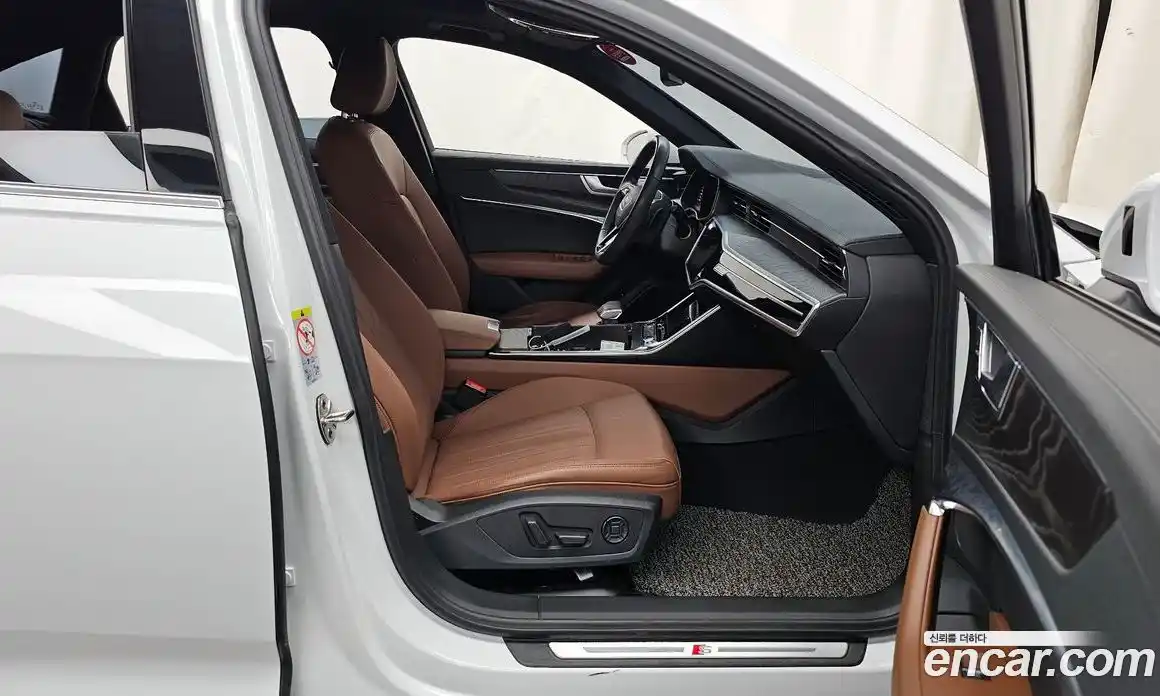 Audi A6 2021 2.0 Автомат в Москве № 229677, фото 5