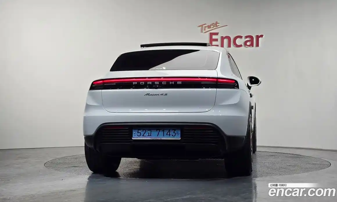 Porsche Macan 2025 0.2 Автомат в Москве № 230915, фото 1