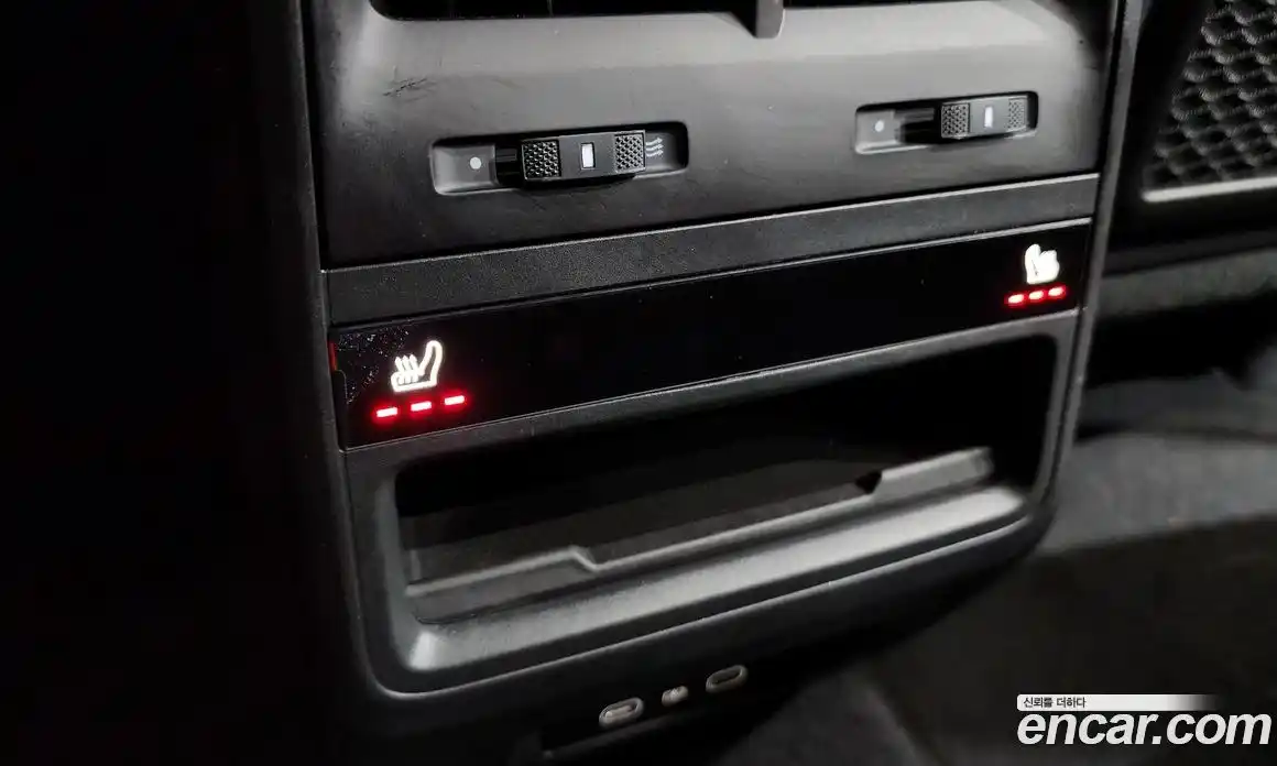 Porsche Macan 2025 0.2 Автомат в Москве № 230915, фото 12