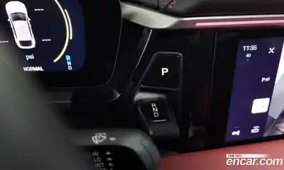 Porsche Macan 2025 0.2 Автомат в Москве № 230915, миниатюра 6