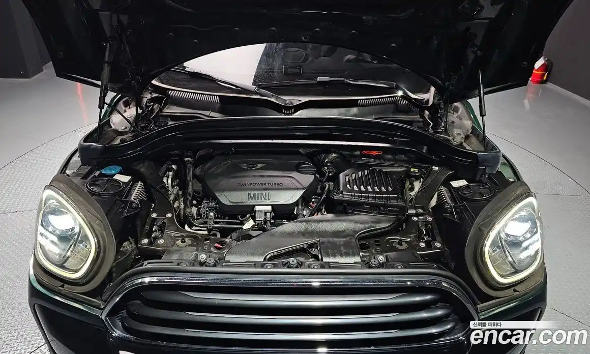 Mini Countryman 2018 2.0 Автомат в Москве № 231263, фото 19