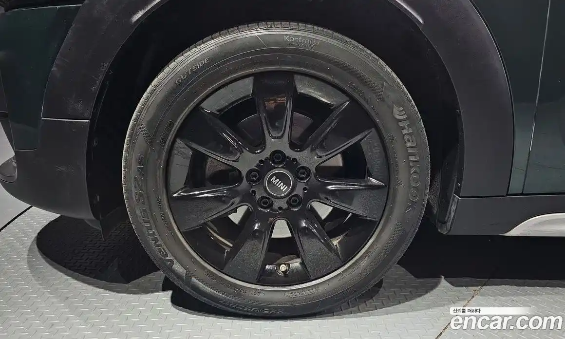 Mini Countryman 2018 2.0 Автомат в Москве № 231263, фото 4