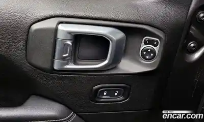 Jeep Wrangler 2019 2.0 Автомат в Москве № 232433, миниатюра 10