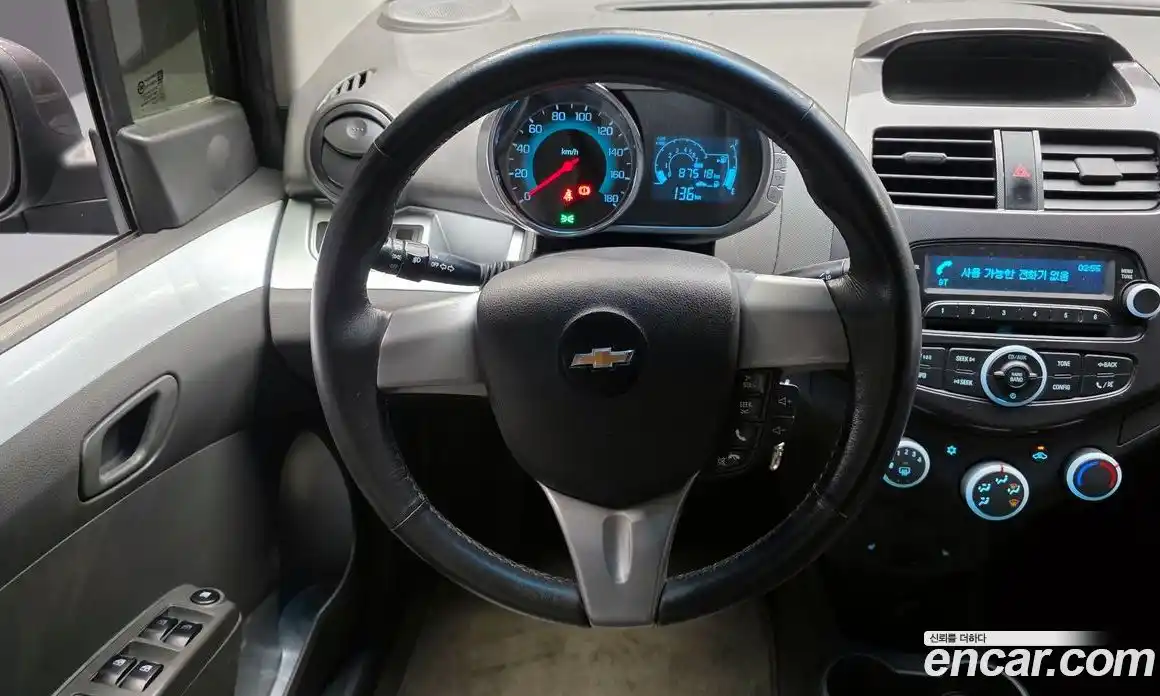 Chevrolet Spark 2014 1.0 Механическая в Москве № 24835, фото 14