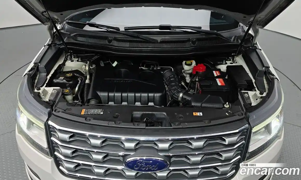 Ford Explorer 2017 2.3 Автомат в Москве № 255667, фото 18