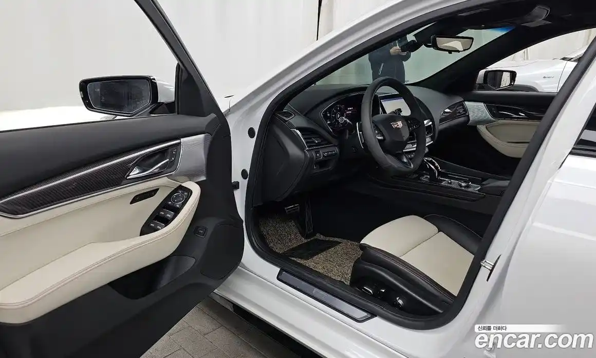 Cadillac CT5 2023 2.0 Автомат в Москве № 256371, фото 16