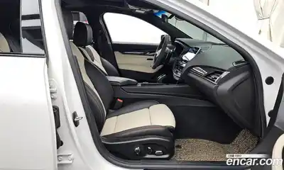 Cadillac CT5 2023 2.0 Автомат в Москве № 256371, миниатюра 8