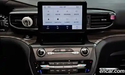 Ford Explorer 2020 2.3 Автомат в Москве № 273408, миниатюра 3