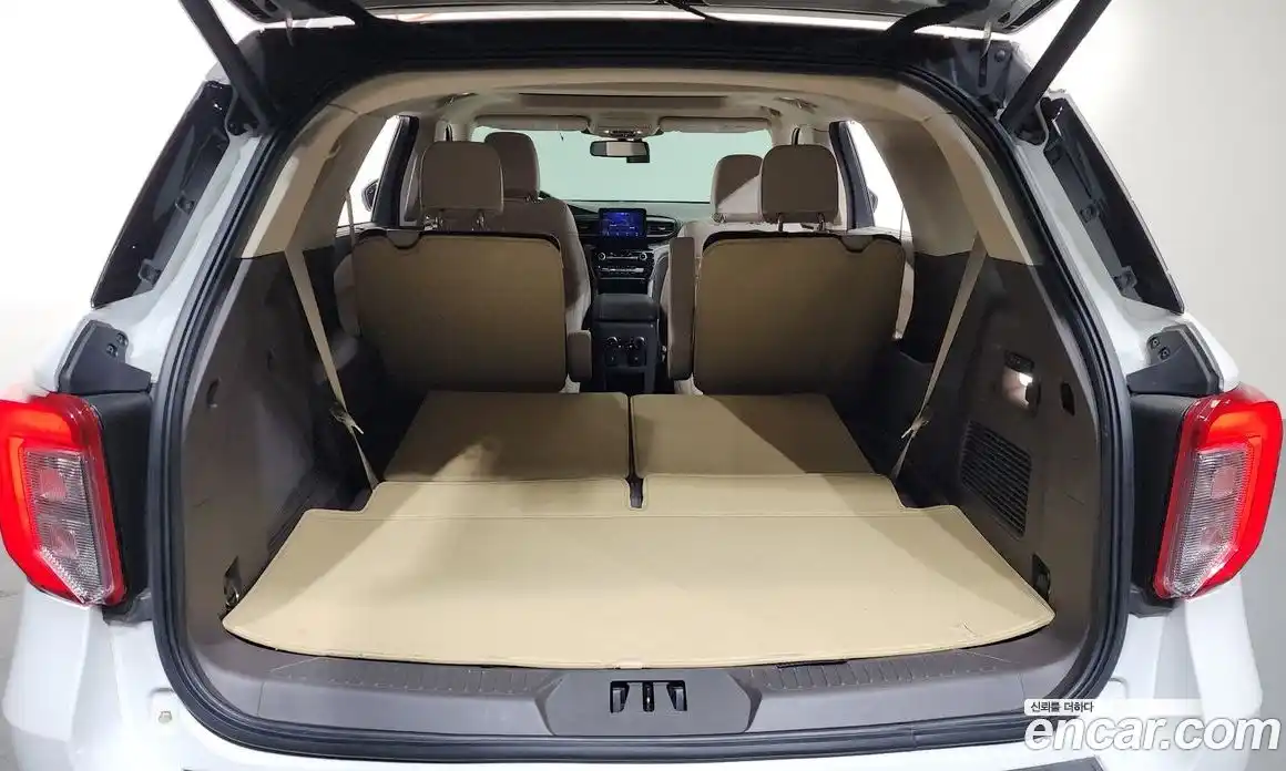 Ford Explorer 2021 3.0 Автомат в Москве № 280470, фото 9