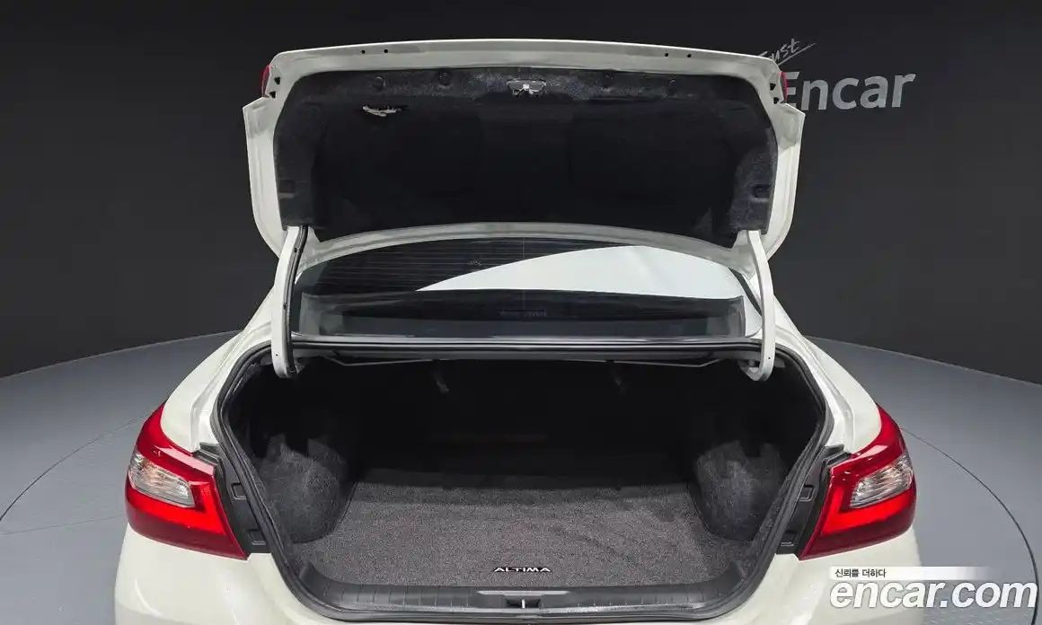 Nissan Altima 2018 2.5 Автомат в Москве № 284995, фото 16