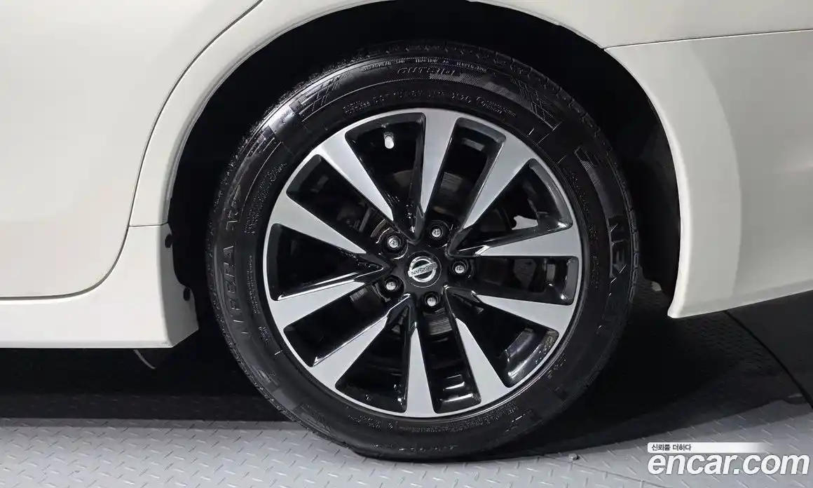 Nissan Altima 2018 2.5 Автомат в Москве № 284995, фото 20