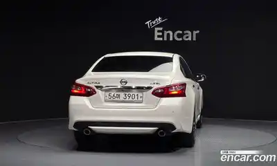 Nissan Altima 2018 2.5 Автомат в Москве № 284995, миниатюра 5