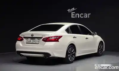 Nissan Altima 2018 2.5 Автомат в Москве № 284995, миниатюра 10