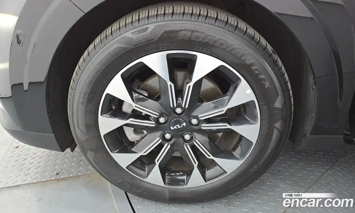 Kia Canival 2023 2.2 Автомат в Москве № 287008, фото 20