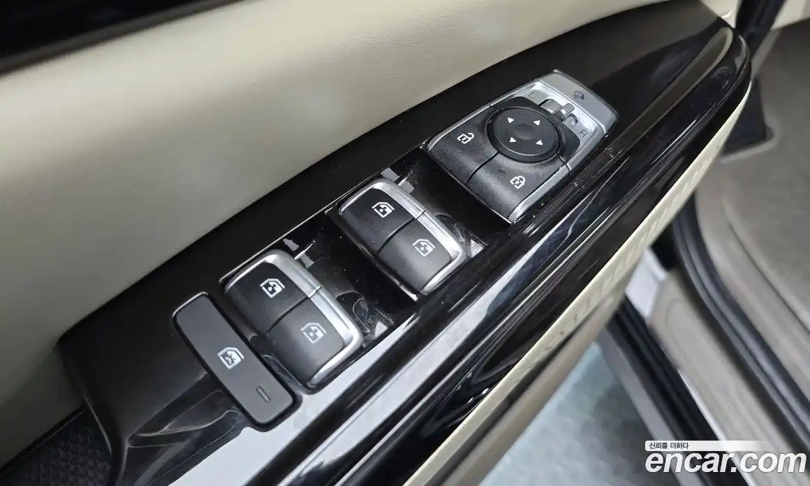 Kia Canival 2023 2.2 Автомат в Москве № 287008, фото 4