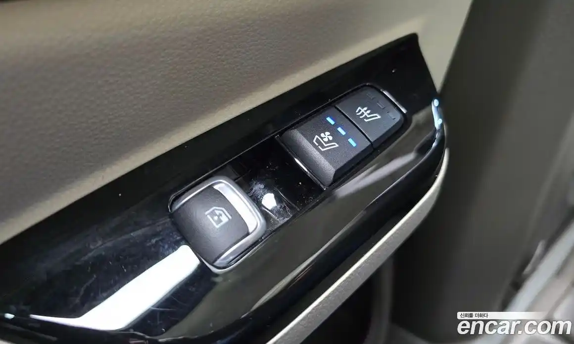 Kia Canival 2023 2.2 Автомат в Москве № 287008, фото 6