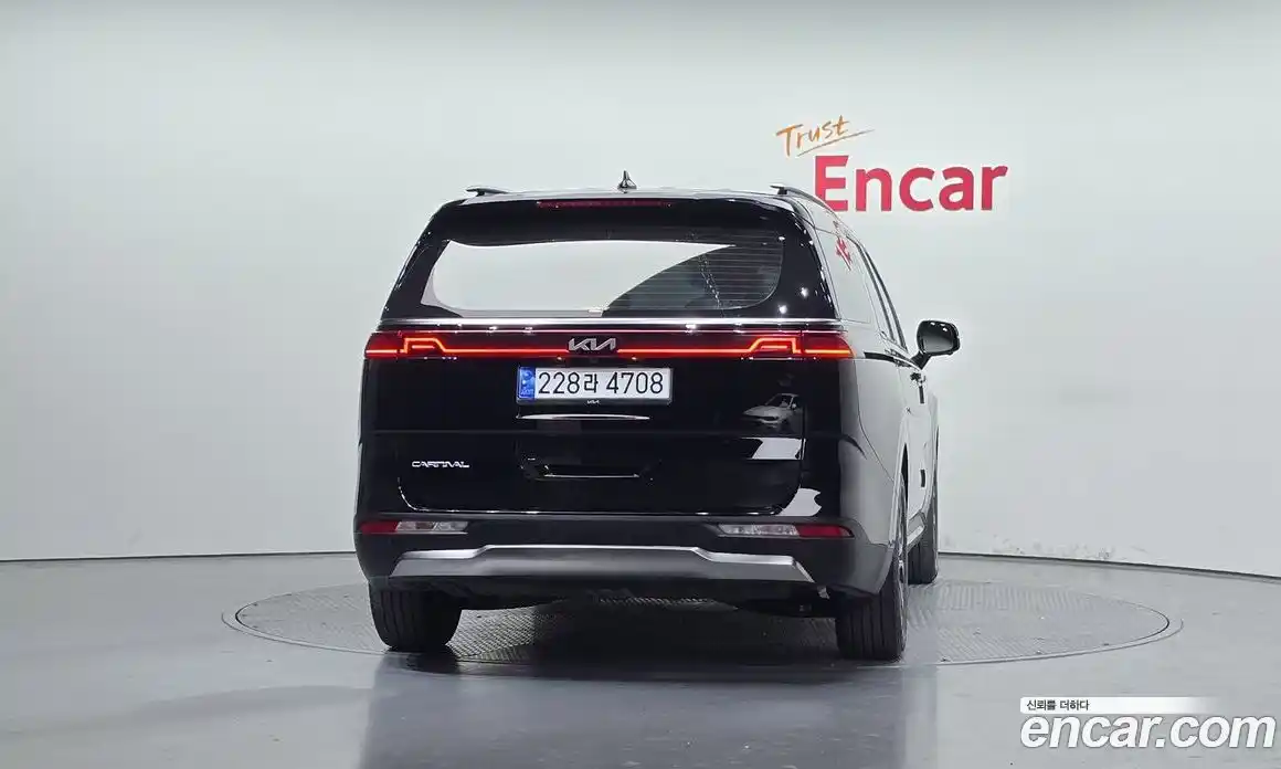 Kia Canival 2023 2.2 Автомат в Москве № 287008, фото 7