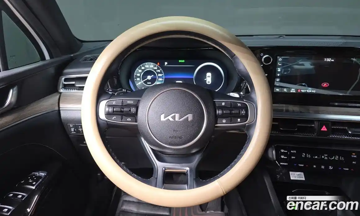 Kia K5 2023 2.0 Автомат в Москве № 287204, фото 3