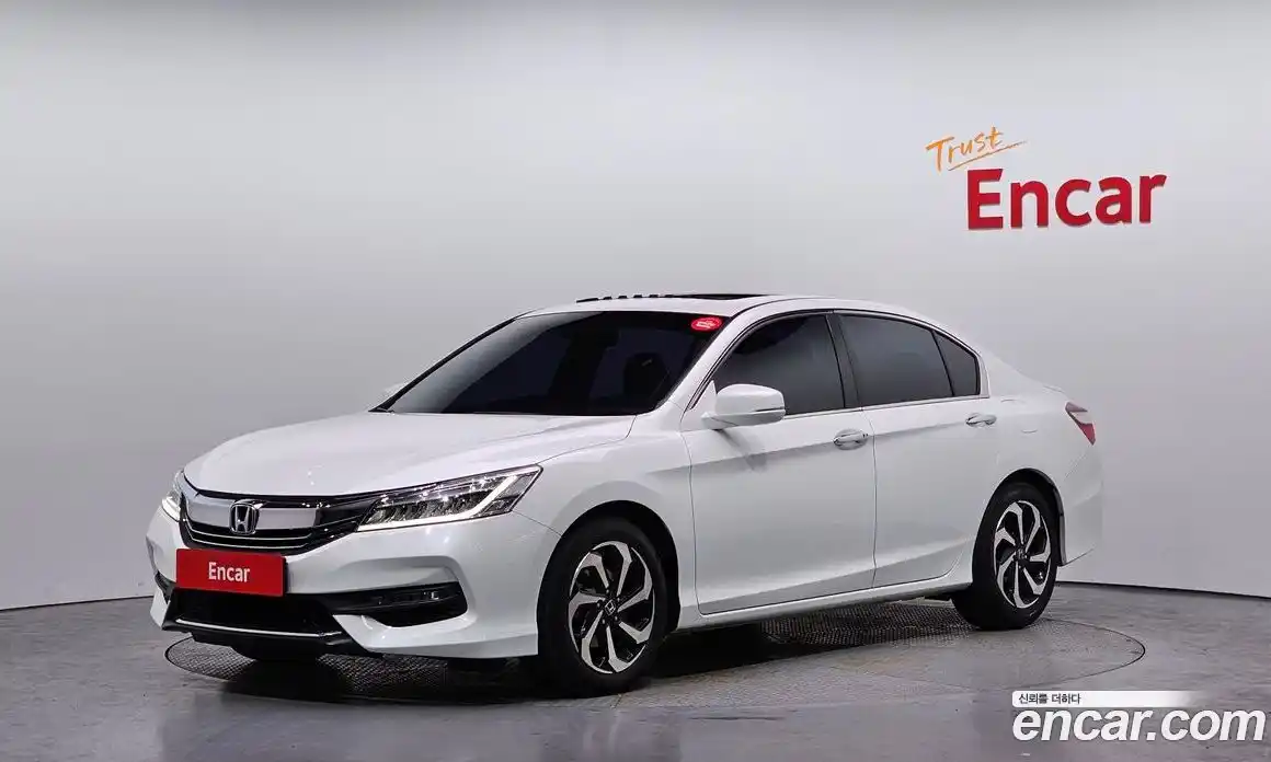 Honda Accord 2016 2.4 Автомат в Москве № 303001, фото 4