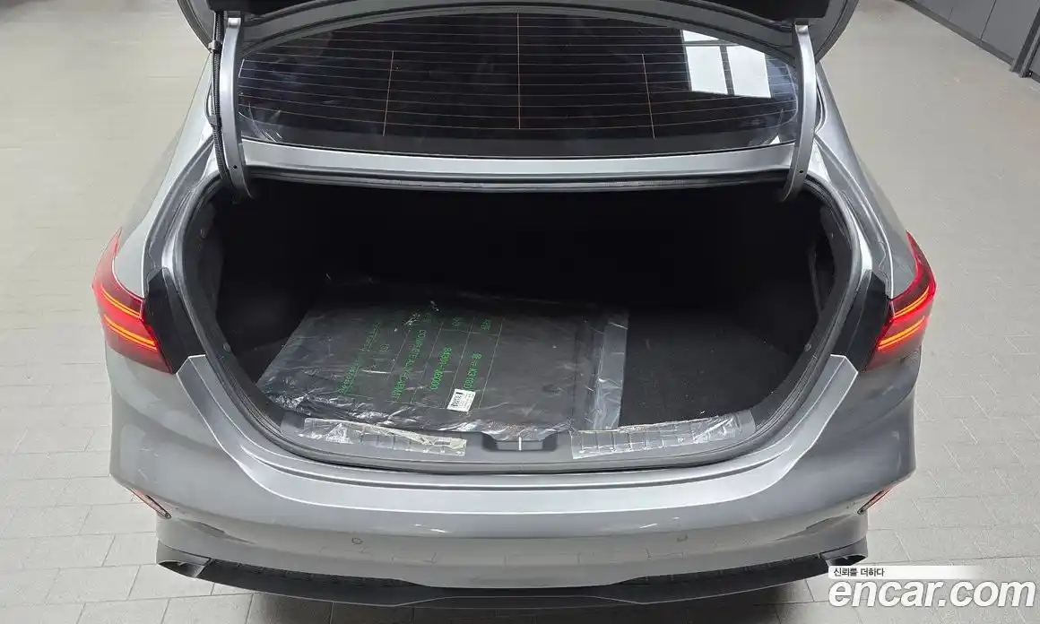 Kia K3 2022 1.6 Автомат в Москве № 304435, фото 17