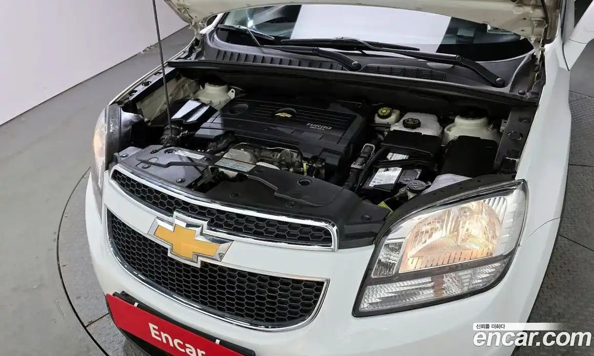 Chevrolet Orlando 2015 2.0 Автомат в Москве № 314895, фото 12