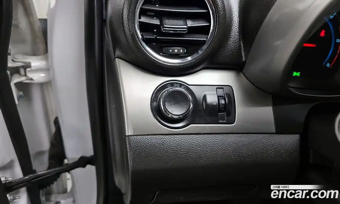 Chevrolet Orlando 2015 2.0 Автомат в Москве № 314895, фото 13