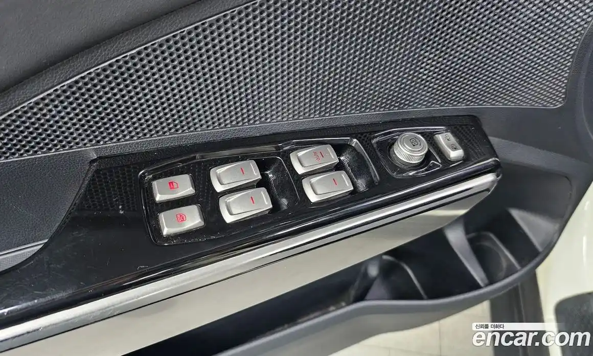 SsangYong TIBOLI 2015 1.6 Автомат в Москве № 31879, фото 17