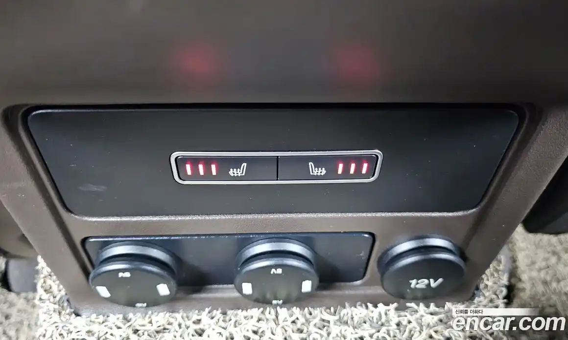 Jaguar F-Pace 2017 2.0 Автомат в Москве № 320214, фото 14