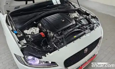 Jaguar F-Pace 2017 2.0 Автомат в Москве № 320214, миниатюра 4