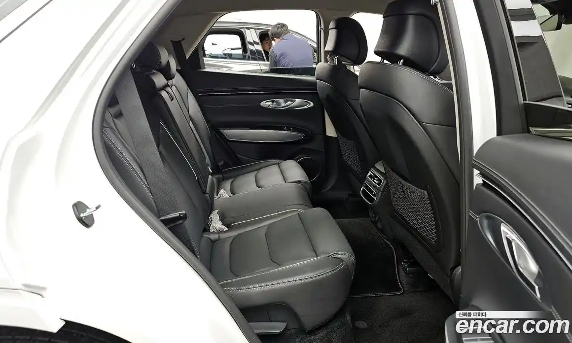 Genesis GV70 2024 2.5 Автомат в Москве № 322371, фото 19